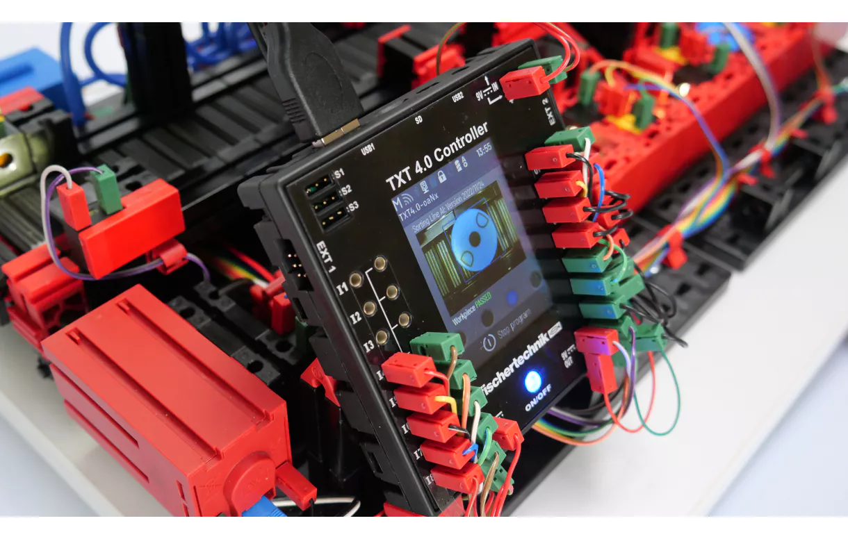 W1_P_P_568416_DETAIL_CONTROLLER_DETAIL_CONTROLLER