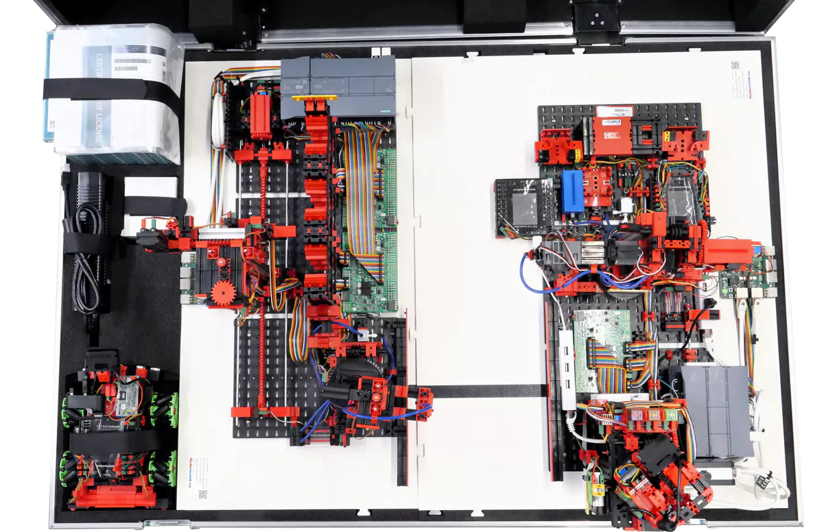 W1_P_P_572862_KOFFER_FULL