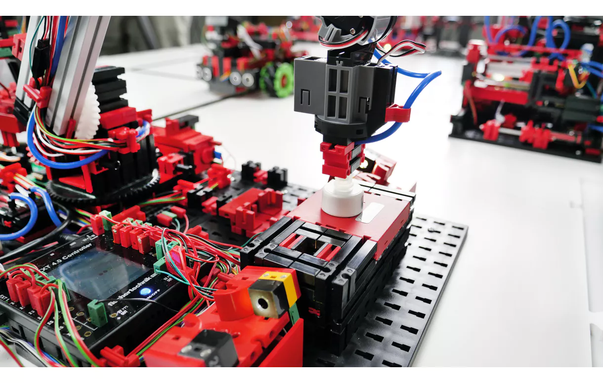 W1_P_P_6_Achs_Roboter_Detail