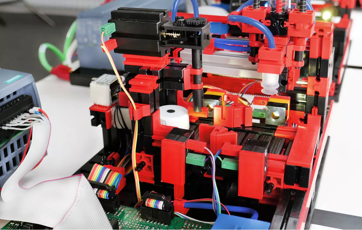 W1_P_P_Fräse_mit_Werkstück