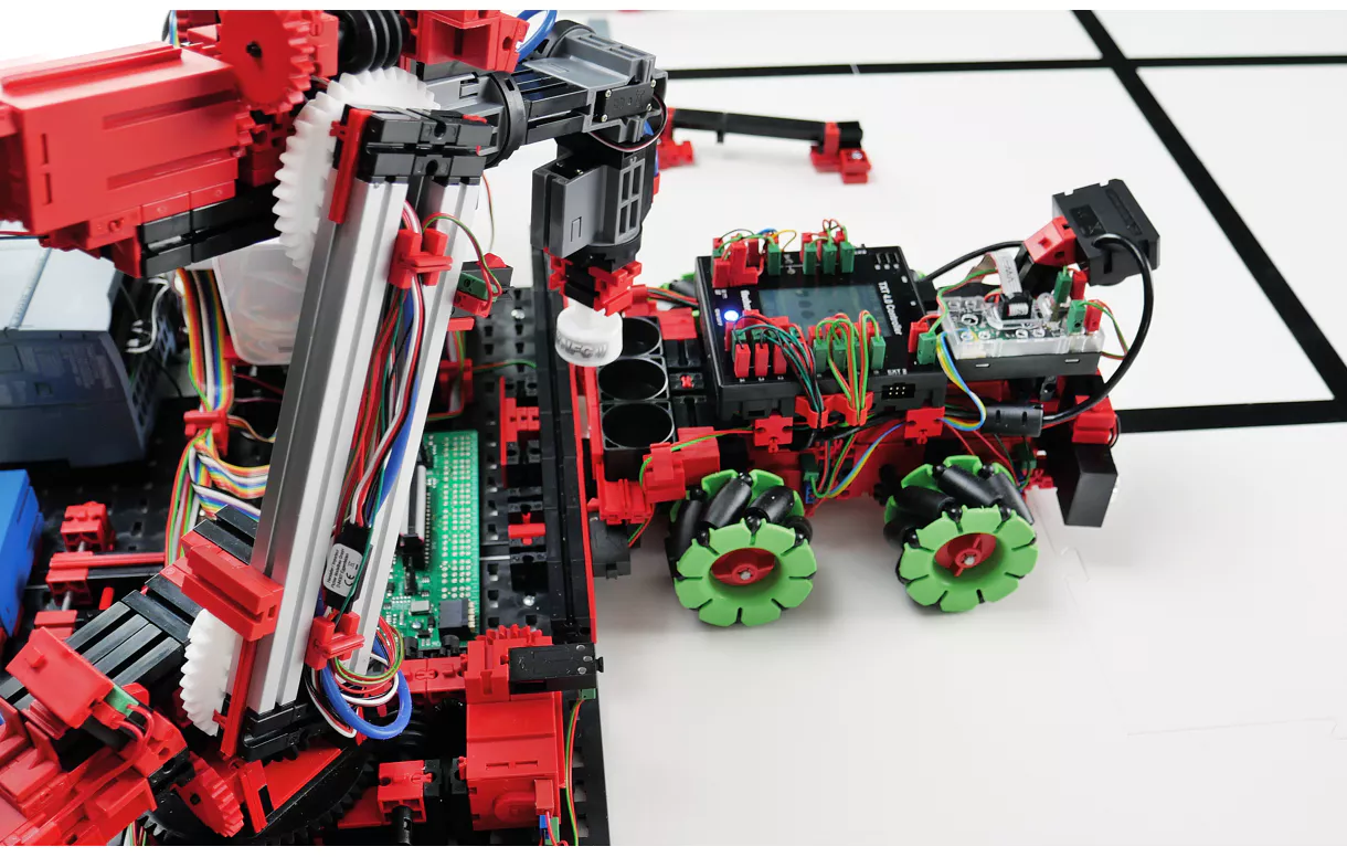 W1_P_P_Werkstück_wird_geladen